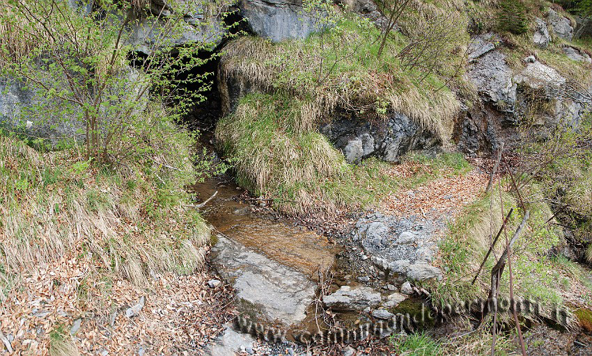 09 03715 Panoramica Val Vedra Pesel - Galleria per sondaggio minerario.jpg